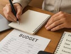 Kesalahan Finansial Anak Muda Meningkat: Doom Spending dan BNPL Picu Risiko Utang