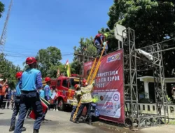 Adu Ketangkasan Petugas Damkar di Depok Firefighter Skill Competition 2025
