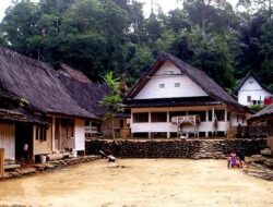 Kampung Naga Tasikmalaya: Jejak Tradisi, Filosofi Hidup, dan Keteguhan Warga Menjaga Adat Leluhur
