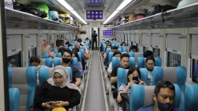 Bersaing dengan Kereta Cepat Whoosh, Begini Nasib KA Parahyangan