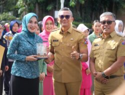 Yantie Rachim Terima Penghargaan Perempuan Terinspirasi