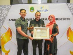Komitmen Transparansi Publik, Kanwil Kemenkum Jabar Raih Anugerah Keterbukaan Informasi Publik 2025