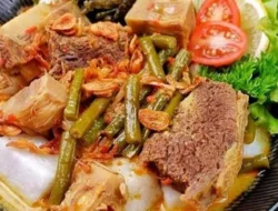 Kupat Sayur, Kuliner Tradisional Kota Bandung yang Menjadi Primadona dan Dirindukan