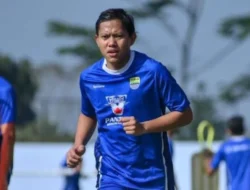 Gelandang Persib Pulih! Adam Alis Mulai Berlatih Jelang Laga Kontra Bhayangkara FC