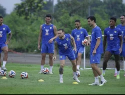 Jamu Bhayangkara FC, Persib Bandung Kehilangan  Dua Pilar 