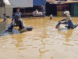 BENCANA TERJANG JABAR!  Banjir Rob dan Banjir Bandang Datang Bersamaan
