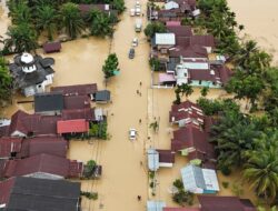 UPI Bebaskan Uang Kuliah Mahasiswi Korban Banjir Sumatera  