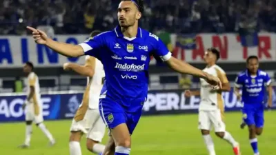 Super League 2025-2026: Andrew Jung Bikin Persib Unggul 1-0 Atas PSM Makassar