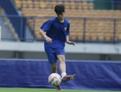 Luka Jordy Hodak, Putra Bojan Hodak Berlatih Bersama Persib 