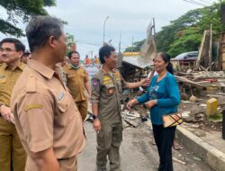 Langkah Nyata Penataan Kota, Pemkot Cirebon Bongkar Bangunan PKL di Bantaran Sungai Sukalila