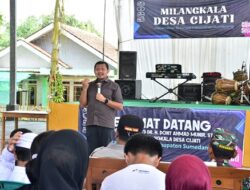 Bupati Dony: Kepala Desa Harus Kerja Keras Memajukan Desanya