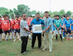 BAPOPSI Kecamatan Cibitung Dorong Pembinaan Atlet Sepak Bola Pelajar Sejak Dini