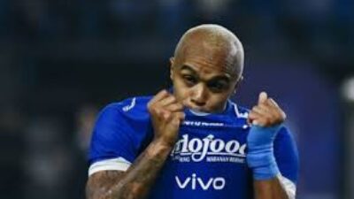 Gelandang Persib Bandung Lucho, Percaya Diri Hadapi Borneo FC 