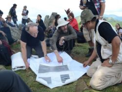 TEMUAN BARU! Tim Peneliti Ungkap Ada Petroglif di Gunung Padang