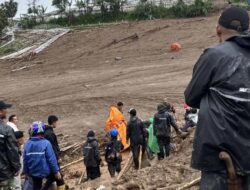 Longsor Cisarua KBB: Puluhan Orang Masih Hilang, Tim SAR Perluas Lokasi Pencarian Korban  