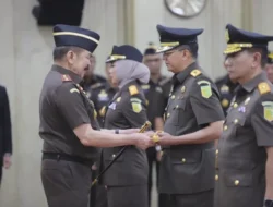Kajagung Resmi Mutasi 19 Kajari, Salah Satunya Kajari Indramayu  