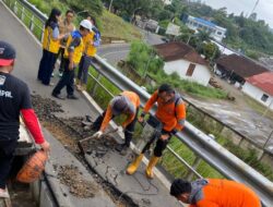 Cuaca Ekstrem Picu Keretakan Jalan Saleh Danasasmita, Dedie Rachim Instruksikan Penutupan Jalur