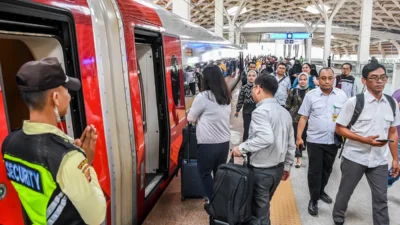 Arus Balik Nataru, Terjual 355.000 Tiket Kereta Cepat Whoosh