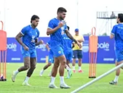 Bojan Hodak Tegaskan Persib Tidak Ada Kendala dengan Striker