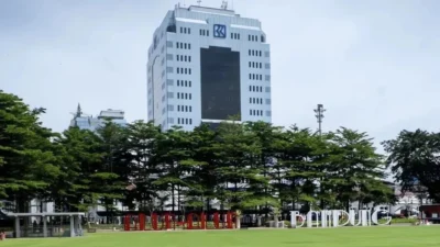 Bandung Tower Run 2026, Pelari Ditantang Taklukkan 356 Anak Tangga Menara BRI