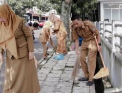 Ribuan ASN dan Satuan Pendidikan Turun ke Jalan Laksanakan Instruksi Bupati Herdiat Jaga Kebersihan dan Lingkungan
