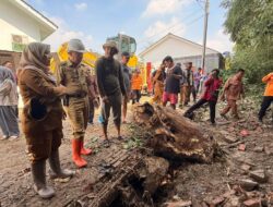 Tinjau Tanggul Jebol di Kalijaga, Wakil Wali Kota Dorong Normalisasi Sungai dan Sinergi Lintas Sektoral