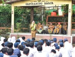 Pesan Wabup Fajar tentang Adab dan Ilmu tuntuk Pelajar SMPN 1 Paseh