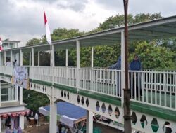 Ada Lift dan Jembatan Menuju Masjid Merci Tanjungsari