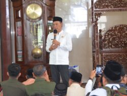Jaro Ade Ajak Warga Gotong Royong dan Jaga Kebersihan Lingkungan