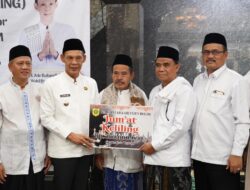 Jaro Ade Salurkan Bantuan Rp100 Juta untuk Renovasi Masjid Besar Kecamatan Cileungsi