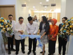 Resmikan Unit Rehabilitasi Medik RS Siloam, Plt Bupati Pesan Setarakan Pelayanan Pasien BPJS dan Umum