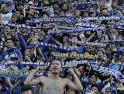 Gara-gara Oknum Bobotoh, Persib Bandung Didenda Rp 115 Juta