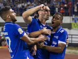 Super League: Hajar Persis Solo, Persib Bandung Kukuh di Puncak