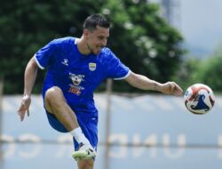 Super League 2025/2026: Peran Sentral Thom Haye Bersama Persib di Paruh Musim  