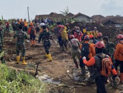 Evakuasi Korban Longsor Cisarua Hari ke-9, Basarna Kebut Pencarian 10 Korban  
