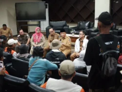 Temui Aliansi Rakyat, Wali Kota Depok Tegaskan BPJS Kesehatan Warga Tidak Mampu Tetap Ditanggung