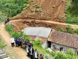 Longsor di Lembang, Dua Warga Tewas dan Jalan Rawan Terputus