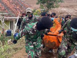 Ditemukan 15 Jenazah Marinir Korban Longsor Cisarua KBB