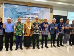 Wabup Tuti Andriani Buka Bimtek OSS INI Kuningan, Perkuat Profesionalisme Notaris Hadapi Perizinan Digital