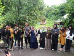 Lestarikan Lingkungan dan Cegah Bencana, Masyarakat Kelurahan Cisarua Rutin Menanam Pohon