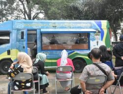 Yuk ! Ajak Sekda Tuti, Manfaatkan Layanan Publik dan Operasi Pasar Murah Saat Ngabuburit