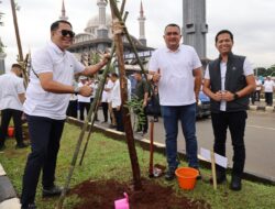 Rudy Susmanto Pimpin Korve Tanam 1.000 Pohon di Kawasan Gelora Pakansari
