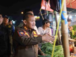 Relokasi Pasar Tumpah Kondusif, Satpol PP Arahkan Pedagang dan Pembeli ke Lokasi Baru