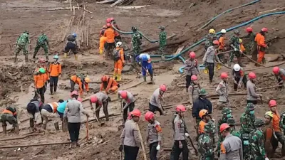 Tinggal Enam Korban Longsor Cisarua yang Belum Ditemukan 