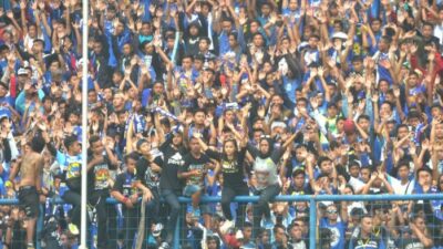 Persib Ingatkan Bobotoh soal Aturan Suporter dan Tiket Resmi di GBLA