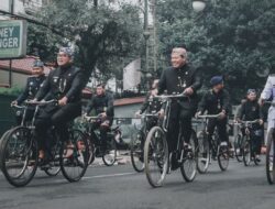 Evaluasi Satu Tahun Kepemimpinan Wali Kota Bandung, Masih di Persimpangan Jalan