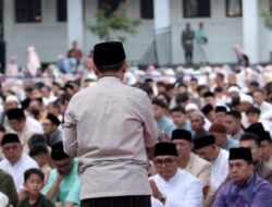 Jadi Ajang Silaturahmi Warga, Salat Idulfitri di Balai Kota Bandung Berlangsung Khidmat