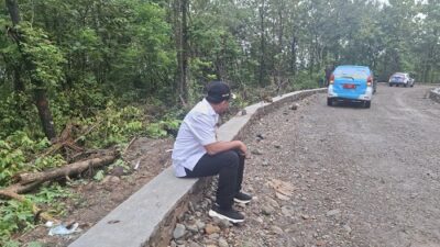 Bupati Dony Pastikan Jalan Burujul Sanca Segera Masuk Tahap Hotmix