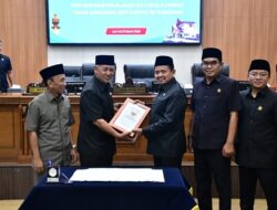 Bupati Dony Menyampaikan LKPj, Indikator Makro Sumedang Mengalami Peningkatan