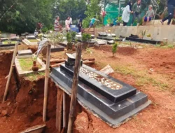 Longsor di TPU Kemirimuka, Warga dan Kelurahan Lakukan Penanganan Bertahap